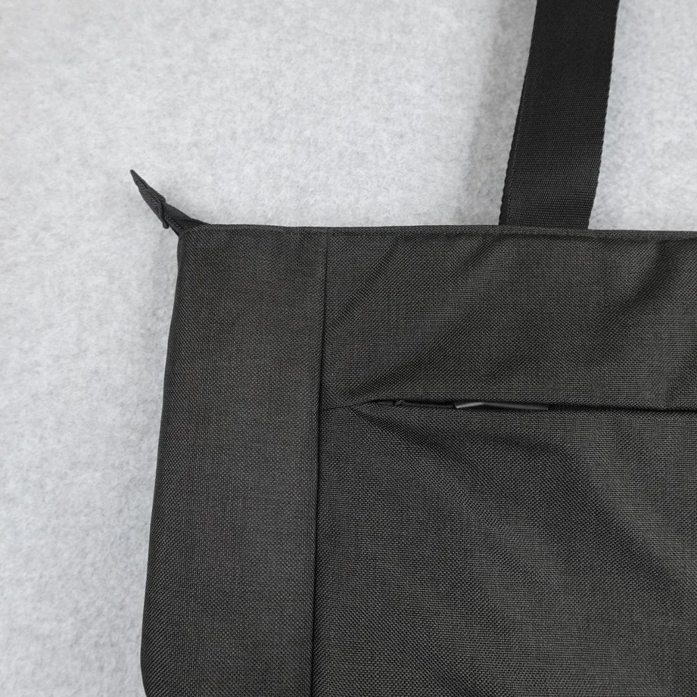 Incase Crosstown Tote Laptop Bag Black Nylon Work Travel Daily Compartments